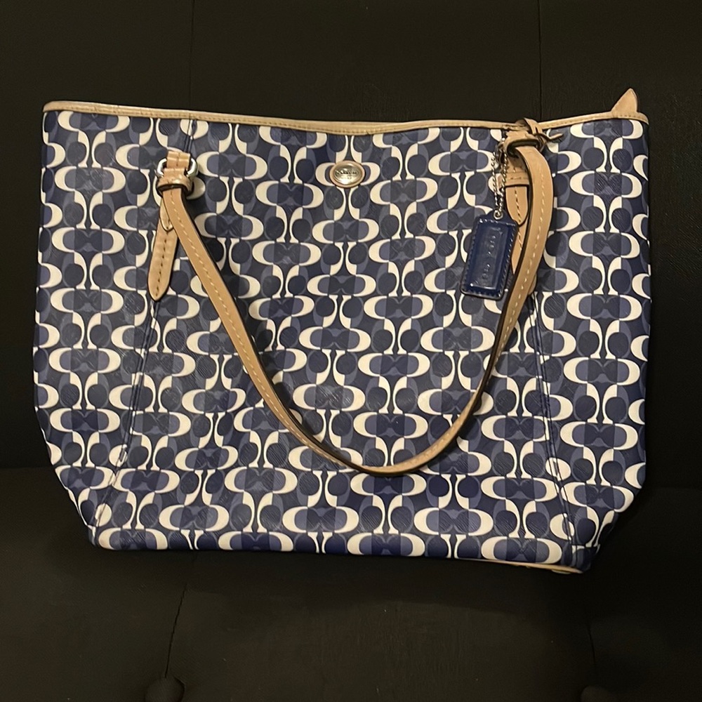 Coach handbag